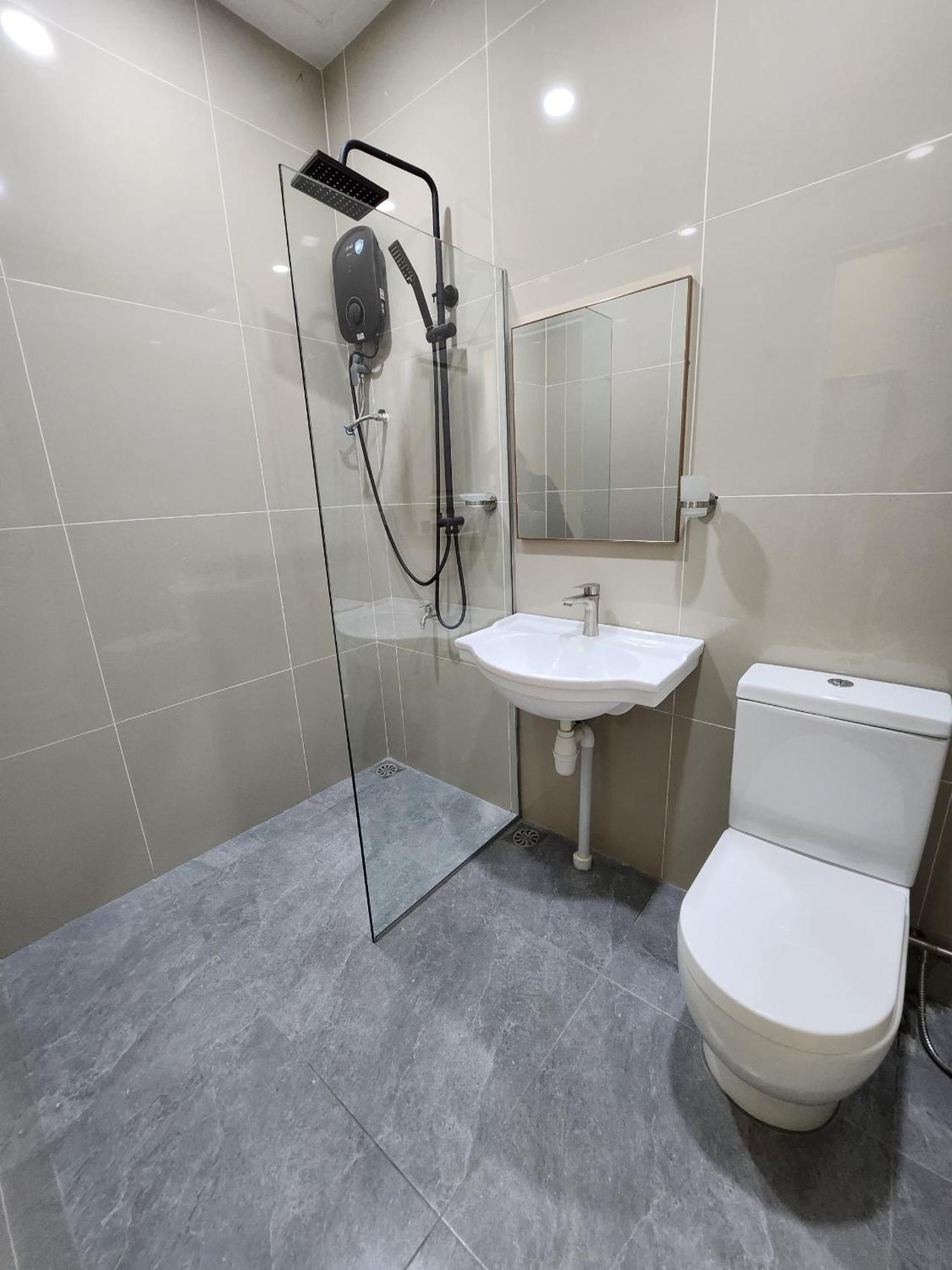 One Point Hotel Кучинг Екстериор снимка