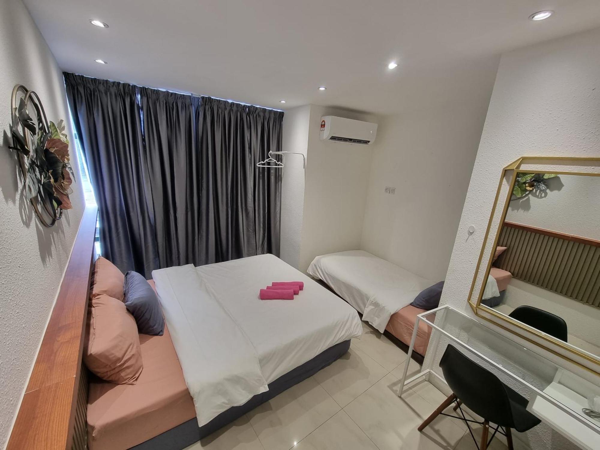 One Point Hotel Кучинг Екстериор снимка