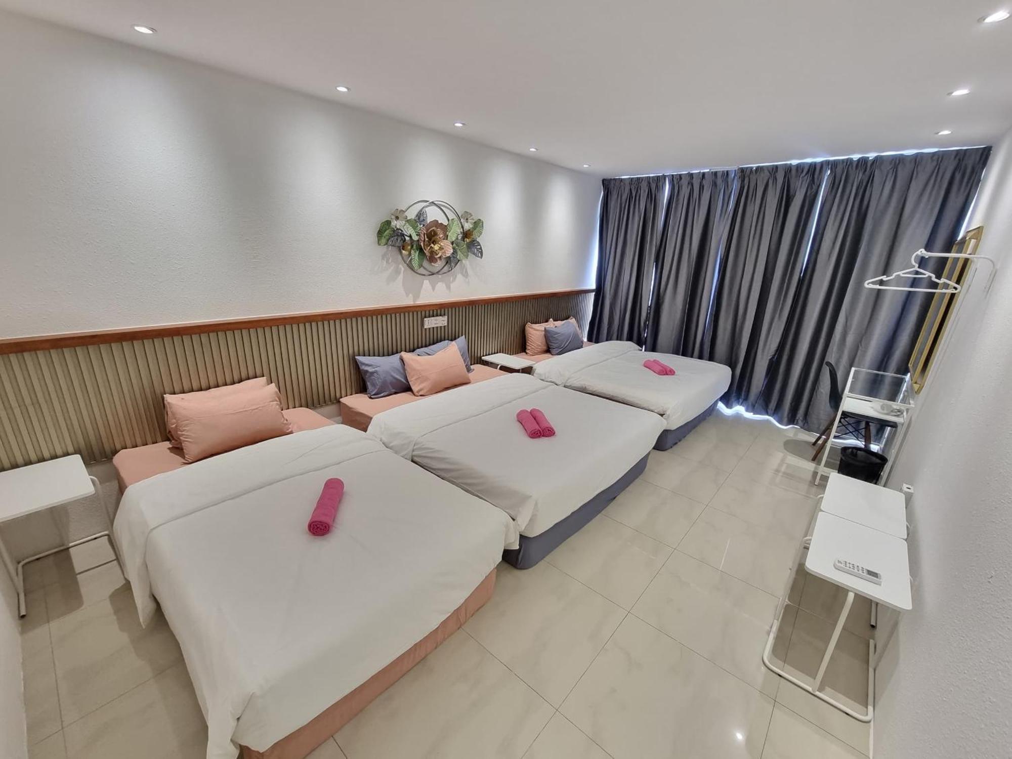 One Point Hotel Кучинг Екстериор снимка