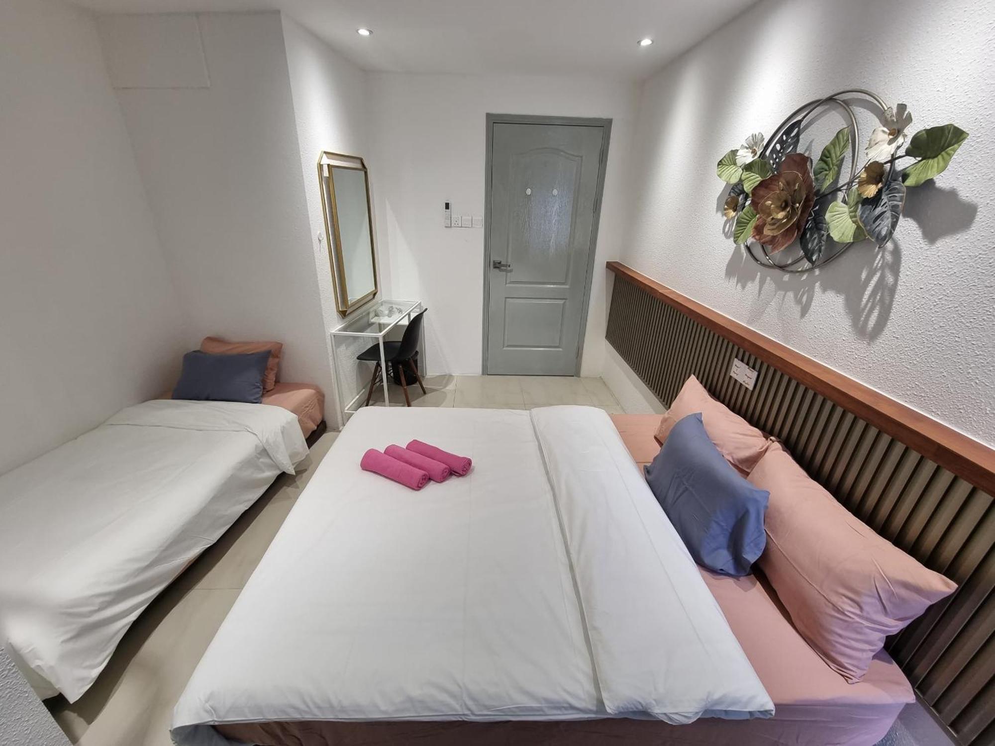 One Point Hotel Кучинг Екстериор снимка