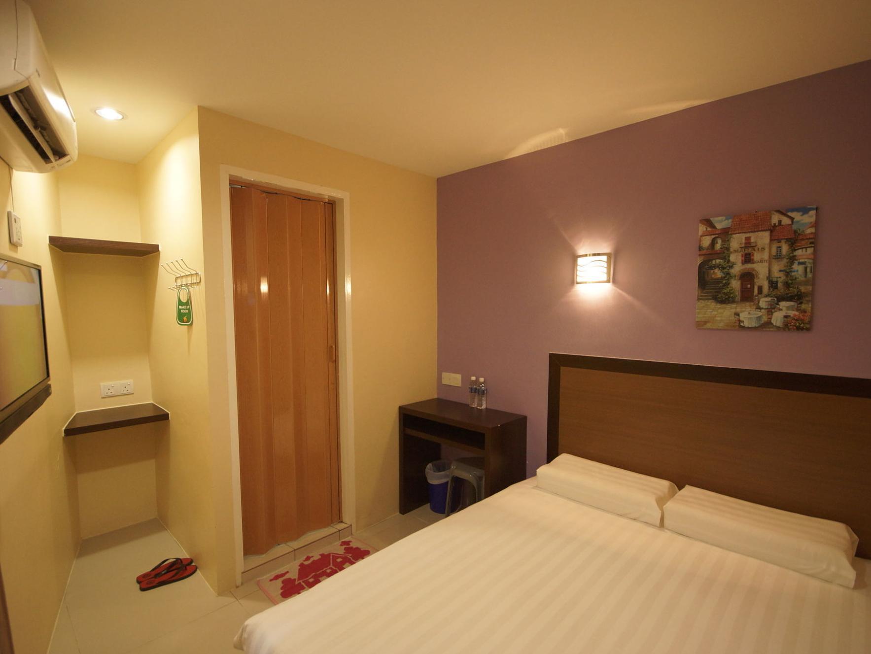 One Point Hotel Кучинг Екстериор снимка