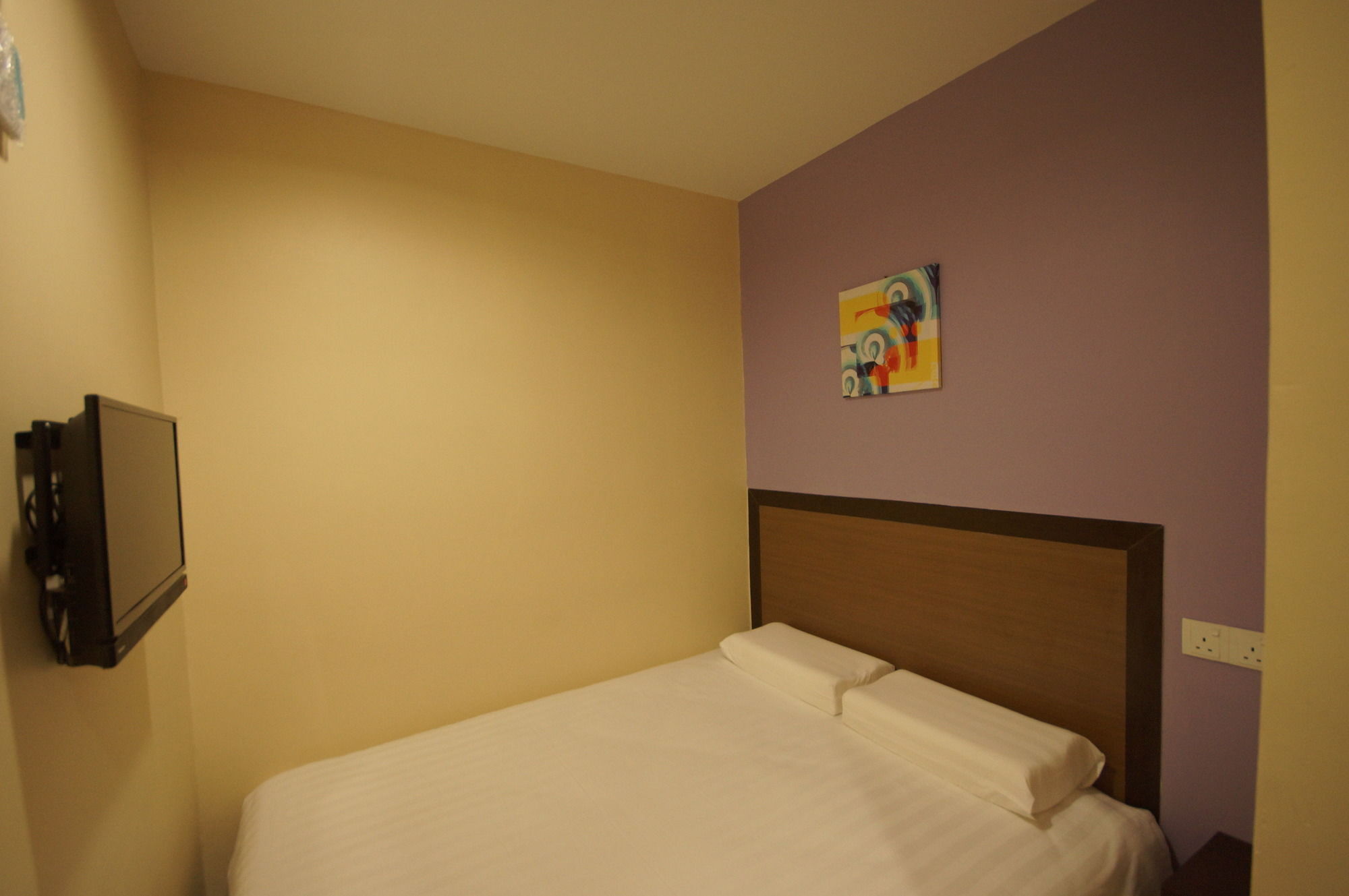 One Point Hotel Кучинг Екстериор снимка